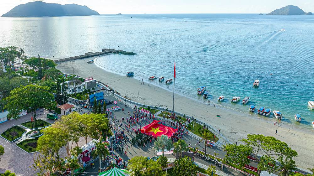 DU LỊCH TÂM LINH CÔN ĐẢO ĐƯỜNG BAY TOÀN CHẶNG KHỞI HÀNH TỪ HÀ NỘI – SÀI GÒN – CÔN ĐẢO – SÀI GÒN - HÀ NỘI TOUR 3 NGÀY 2 ĐÊM TRỌN GÓI GIÁ RẺ